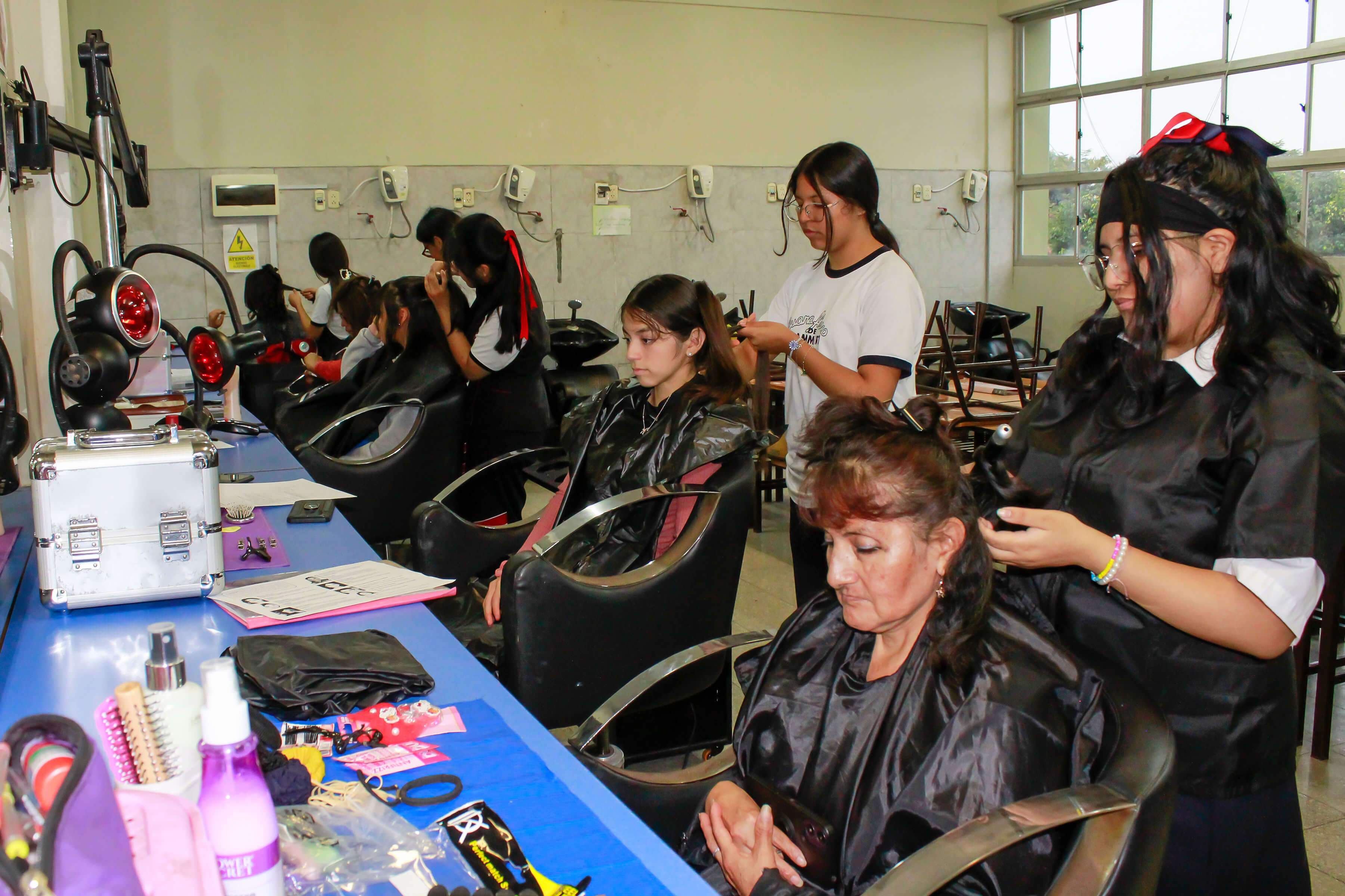 Cosmetología - Formación Técnica SFT, I.E. Juana Alarco de Dammert