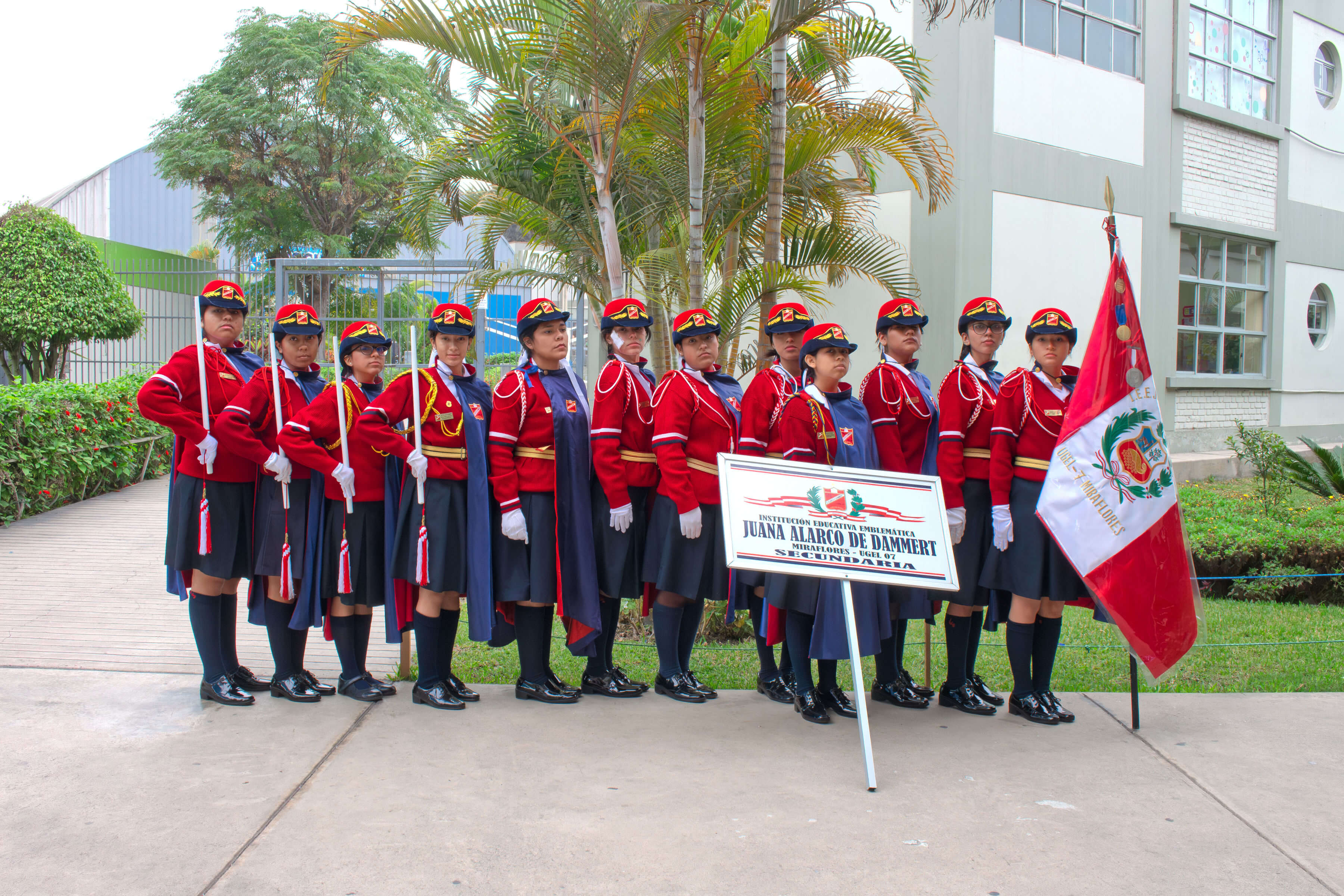 Paisaje Montañoso - I.E. Juana Alarco de Dammert